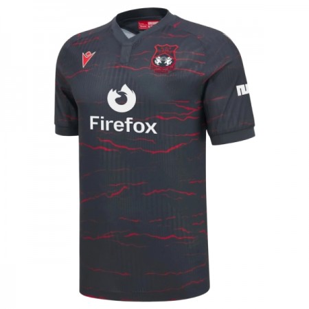 Wrexham Vieras 2026-27 - Jalkapallo Pelipaidat (S/S) Wrexham Vieras 2026-27 - Jalkapallo Pelipaidat (S/S)