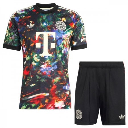 FC Bayern München Oktoberfest Lasten 2026-27 - Jalkapallo Pelipaidat (S/S) FC Bayern München Oktoberfest Lasten 2026-27 - Jalkapallo Pelipaidat (S/S)