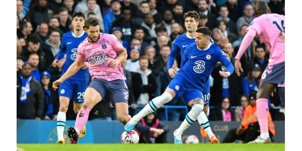 Valioliiga: Chelsea 2-2 Everton, Chelsealla ei todennäköisesti ole mahdollisuutta päästä neljän parhaan joukkoon