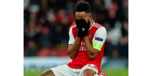 Arsenal pulassa Arsenal pulassa